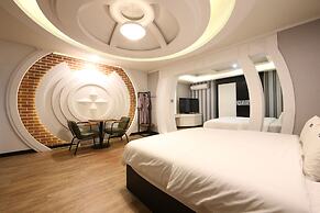 Instar Hotel Yangsan