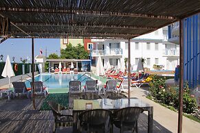 Sunset Village Apart Hotel