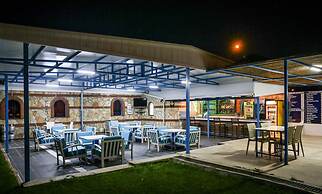 Sunset Village Apart Hotel