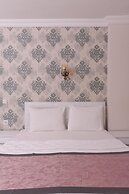 Sunset Village Apart Hotel