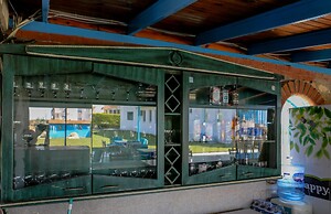 Sunset Village Apart Hotel