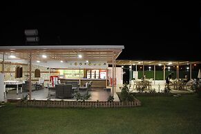 Sunset Village Apart Hotel