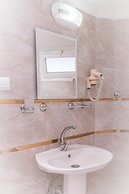 Sunset Village Apart Hotel