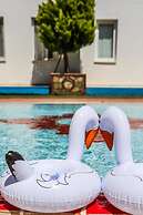 Sunset Village Apart Hotel