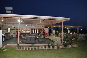 Sunset Village Apart Hotel