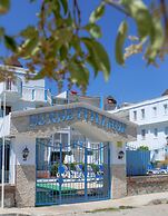 Sunset Village Apart Hotel