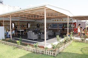 Sunset Village Apart Hotel