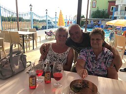 Sunset Village Apart Hotel