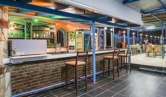 Sunset Village Apart Hotel