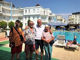 Sunset Village Apart Hotel