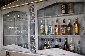 Sunset Village Apart Hotel