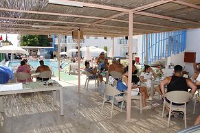 Sunset Village Apart Hotel