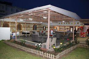 Sunset Village Apart Hotel