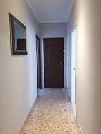 48 airport budget rooms