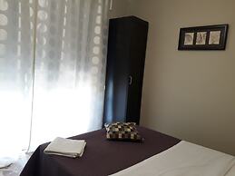 48 airport budget rooms