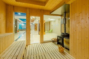 The Grand Hill Hotel