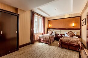 The Grand Hill Hotel