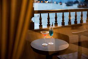 Alisa Premier Cruise