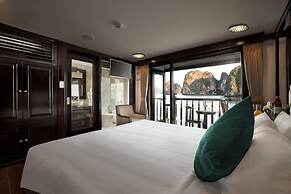 Alisa Luxury Cruise