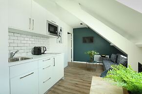 YAYS Paris Zola by Numa