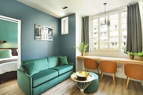 YAYS Paris Zola by Numa