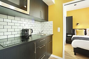 YAYS Paris Zola by Numa