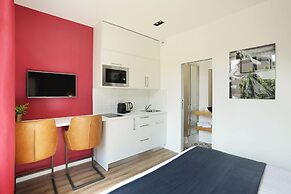 YAYS Paris Zola by Numa