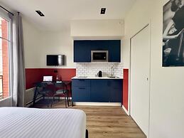 YAYS Paris Zola by Numa