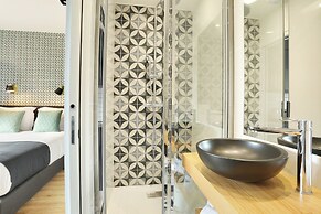 YAYS Paris Zola by Numa