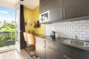 YAYS Paris Zola by Numa