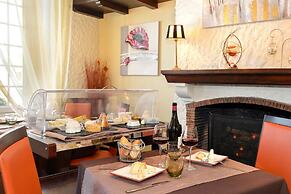 Logis Hôtel du Dauphin