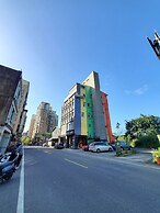 Slow Wow Hot Spring Hotel
