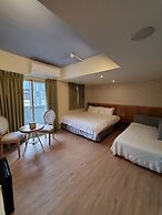 Slow Wow Hot Spring Hotel