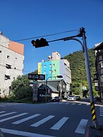 Slow Wow Hot Spring Hotel