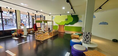 Slow Wow Hot Spring Hotel