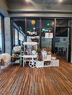 Slow Wow Hot Spring Hotel