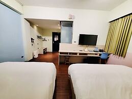 Slow Wow Hot Spring Hotel