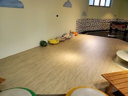 Slow Wow Hot Spring Hotel