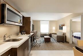 Home2 Suites by Hilton Menomonee Falls Milwaukee