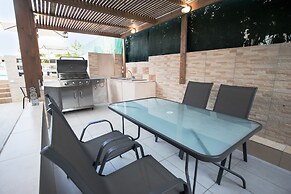 Naiades Luxury Apartments