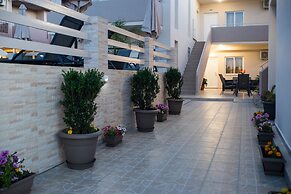 Naiades Luxury Apartments