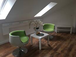 Belle Etage by Studiotel