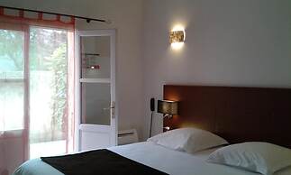 Logis Hôtel Le Domaine de la Régalière