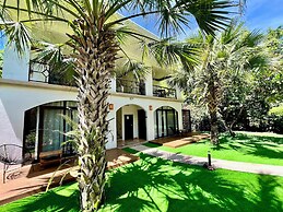 Hotel El Manglar & Cantarana
