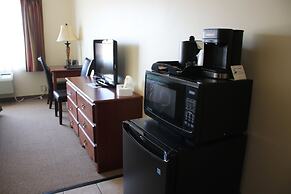 Edgewood Hotel & Suites