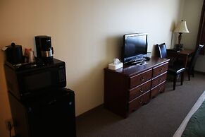 Edgewood Hotel & Suites