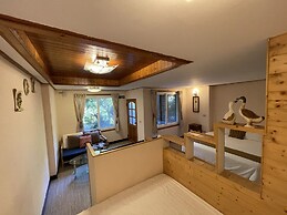 Fuyam Tourist Home