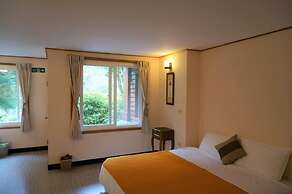 Fuyam Tourist Home