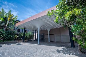 Earl's Reef Hotel