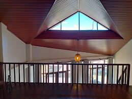 Manudi Glenfallsedge Rest